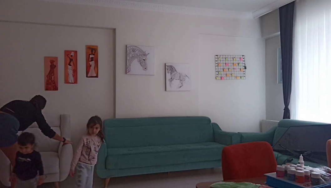 Burcu Güven 21