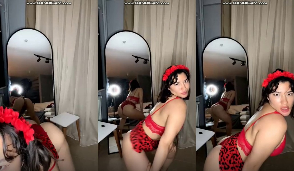 Burcu Yıldız 22