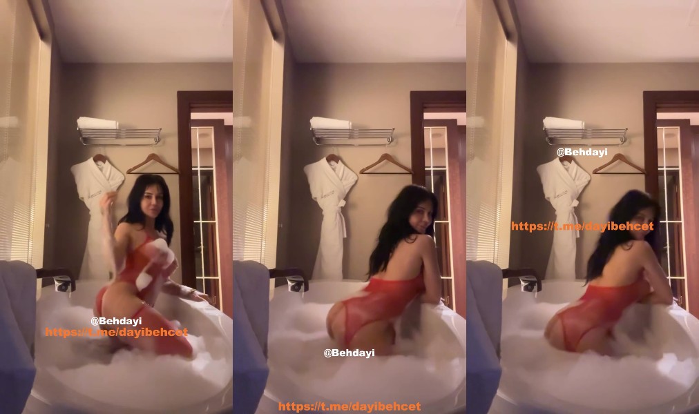 Melek Özçağan 24