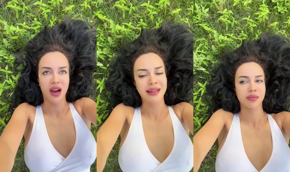 Melek Özçağan 77