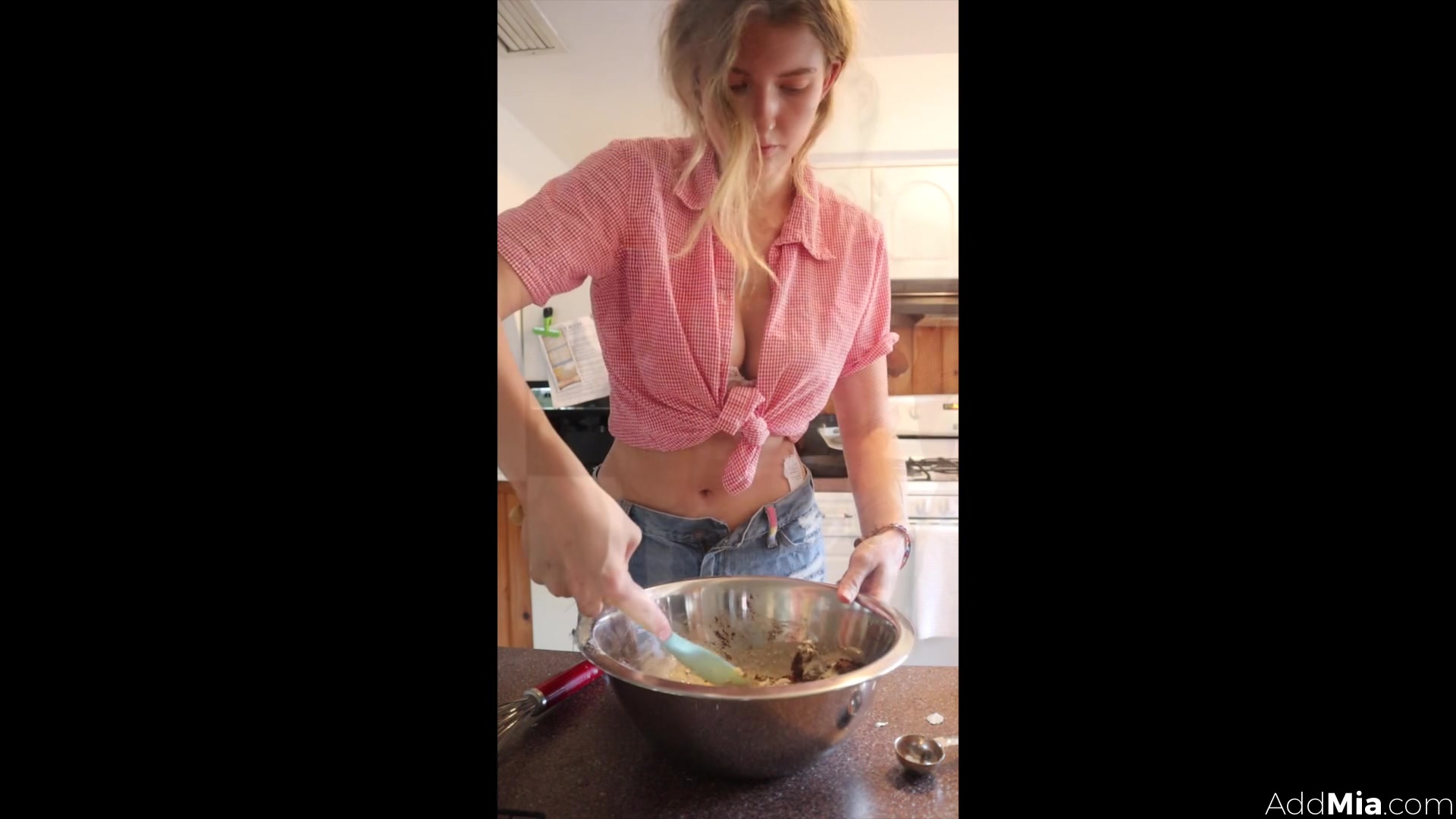 Mia Melano 178