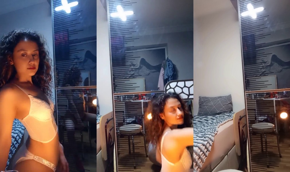 Tango Bigass 33
